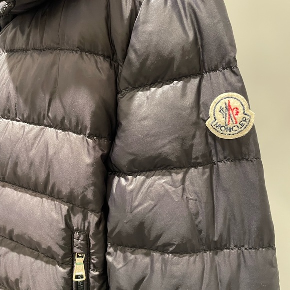 Moncler Navy Boys Puffer Jacket Size 14 - Picture 3 of 8